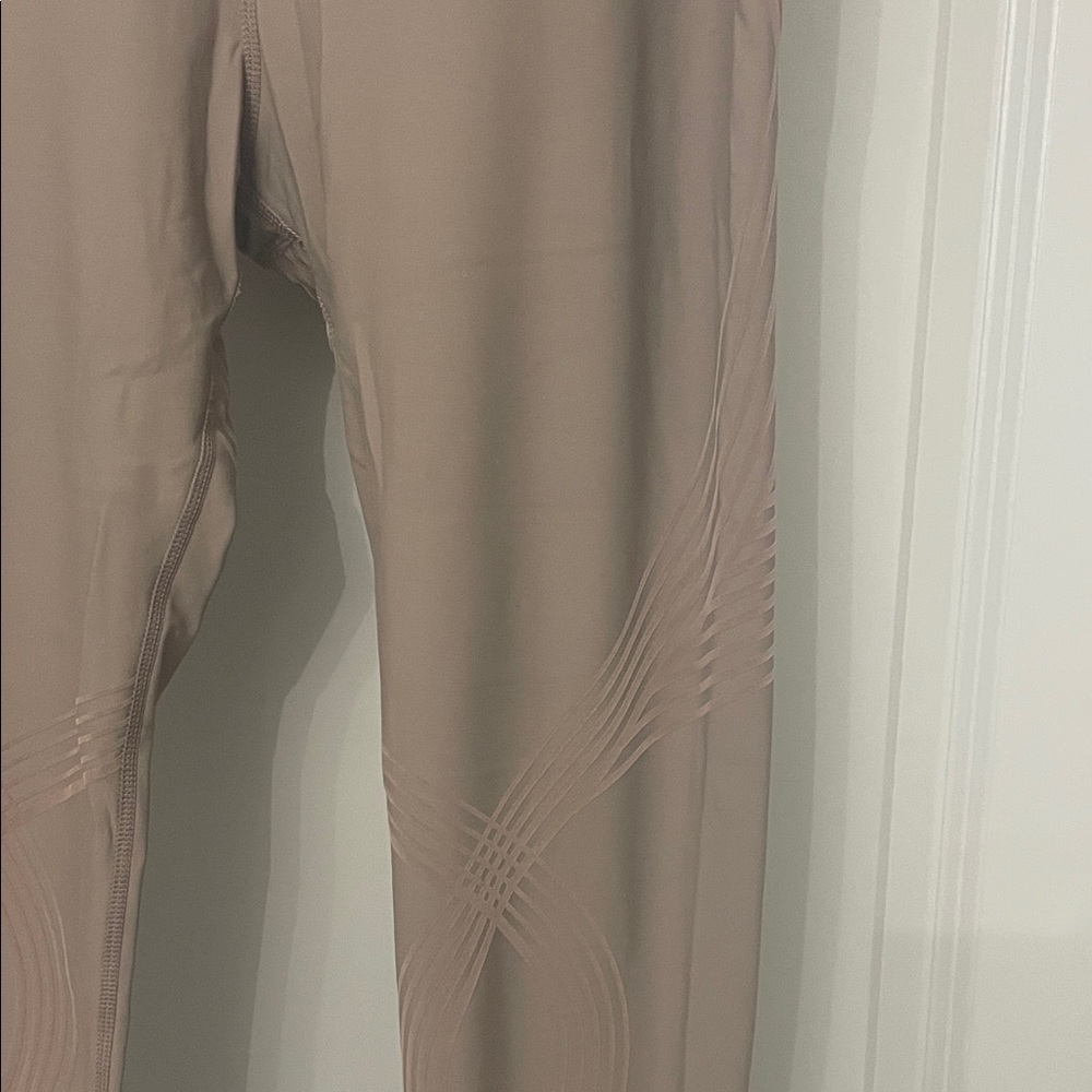Fanka Body Sculpt Reversible Leggings - Picture 4 of 8